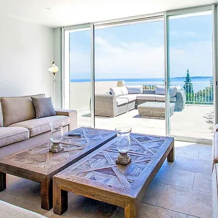 Sleeps 16 Pool