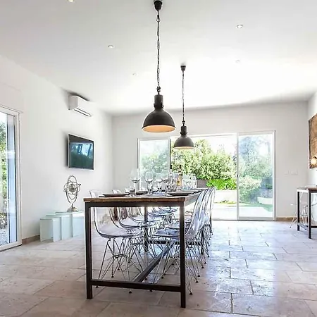 Sleeps 16 Pool *